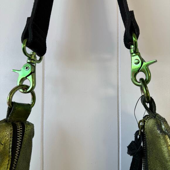 Free People bag slouchy sling leather bag metallic large crossbody - Picture 3 of 10